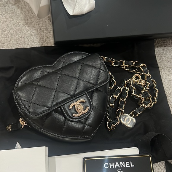 Chanel heart belt bag brand new - Picture 3 of 5